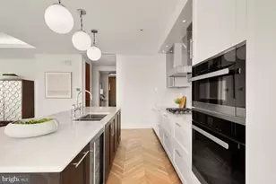 300 International Drive, Baltimore, MD 21202 - Photo 8