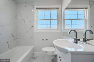 5725 Denwood Ave, Baltimore, MD 21206 - Photo 10