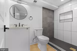 2516 E Federal St, Baltimore, MD 21213 - Photo 32