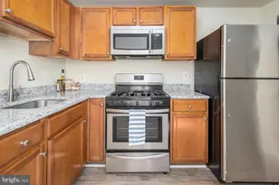 2444 Druid Hill Ave, Baltimore, MD 21217 - Photo 18