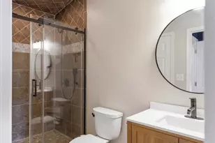 802 S Rose St, Baltimore, MD 21224 - Photo 26