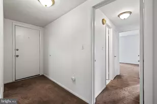 19 Hamill Rd, Baltimore, MD 21210 - Photo 4
