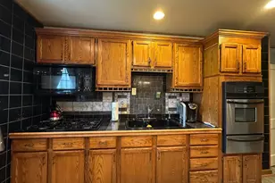 1808 Hillenwood Rd, Baltimore, MD 21239 - Photo 12