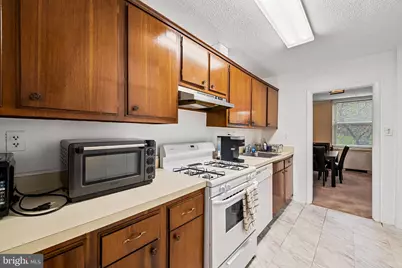 4401 Roland Avenue #110, Baltimore, MD 21210 - Photo 14