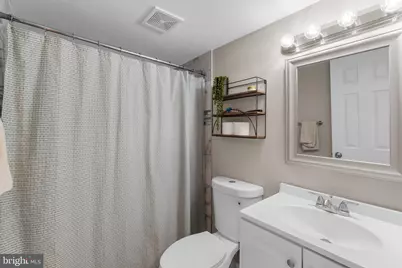 210 N Ellwood Avenue, Baltimore, MD 21224 - Photo 26