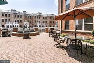 23 Pierside Dr, Baltimore, MD 21230 - Photo 8