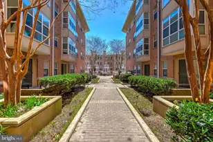 23 Pierside Dr, Baltimore, MD 21230 - Photo 4