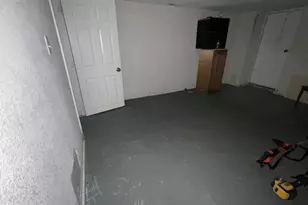 1723 E 25th St, Baltimore, MD 21213 - Photo 14