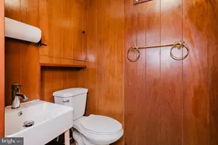 2907 Rockwood Ave, Baltimore, MD 21215 - Photo 32