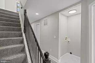 1525 W Pratt St, Baltimore, MD 21223 - Photo 22
