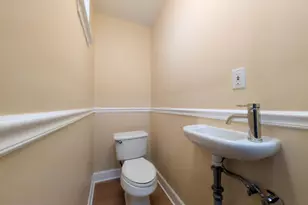 322 S Duncan St, Baltimore, MD 21231 - Photo 8