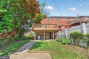 647 Charraway Rd, Baltimore, MD 21229 - Photo 42