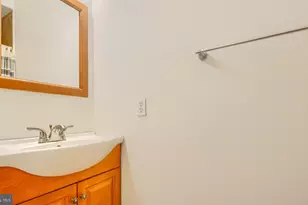 11 W West St, Baltimore, MD 21230 - Photo 38