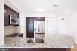 675 President St, Baltimore, MD 21202 - Photo 4