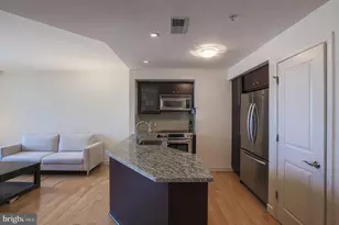 675 President St, Baltimore, MD 21202 - Photo 8