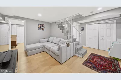 303 E Melrose Avenue, Baltimore, MD 21212 - Photo 12