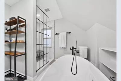 303 E Melrose Avenue, Baltimore, MD 21212 - Photo 10