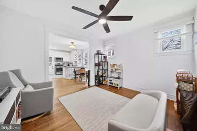 303 E Melrose Avenue, Baltimore, MD 21212 - Photo 4