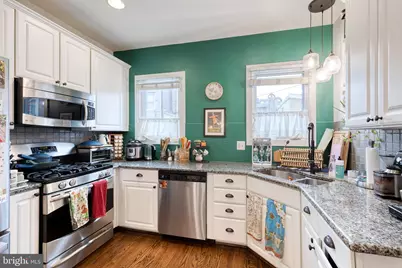 25 Yogurt Lane, Baltimore, MD 21231 - Photo 10