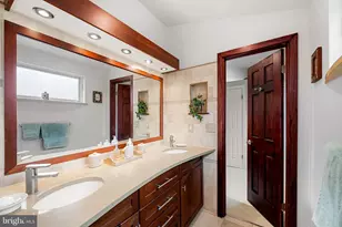 121 W Lee St, Baltimore, MD 21201 - Photo 32