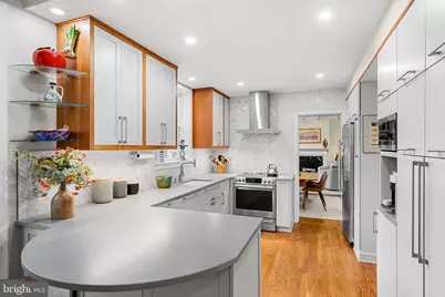 121 W Lee Street, Baltimore, MD 21201 - Photo 16