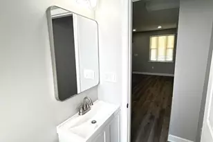 2815 E Chase St, Baltimore, MD 21213 - Photo 12