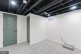 2013 Ramblewood Rd, Baltimore, MD 21239 - Photo 32