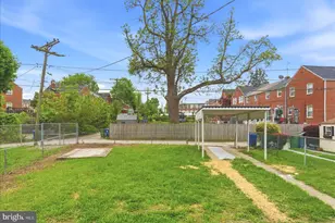 2013 Ramblewood Rd, Baltimore, MD 21239 - Photo 38