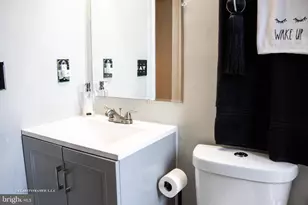 3402 W Mulberry St, Baltimore, MD 21229 - Photo 14