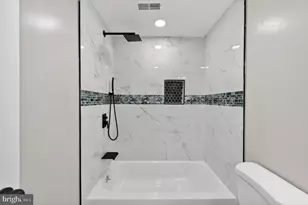 1338 Sargeant St, Baltimore, MD 21223 - Photo 8