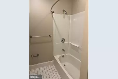 411 E Lafayette Avenue E, Baltimore, MD 21202 - Photo 20