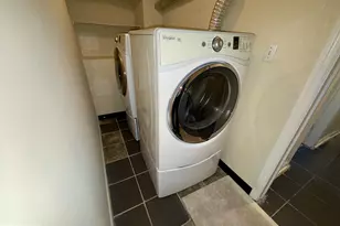 402 E 28th Street E, Baltimore, MD 21218 - Photo 14