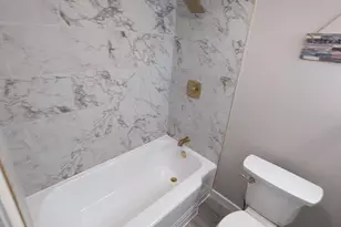 4718 Parkside Dr, Baltimore, MD 21206 - Photo 12