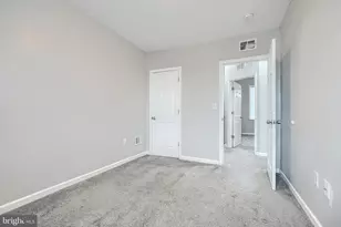 1702 E 32nd St, Baltimore, MD 21218 - Photo 20