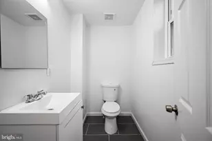 2011 N Pulaski St, Baltimore, MD 21217 - Photo 10