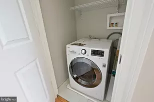 106 W Saratoga St, Baltimore, MD 21201 - Photo 14