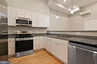 106 W Saratoga Street, Baltimore, MD 21201 - Photo 6