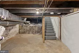 459 W 24th St, Baltimore, MD 21211 - Photo 24