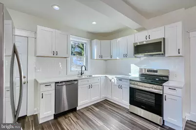6504 Rosemont Avenue, Baltimore, MD 21206 - Photo 14