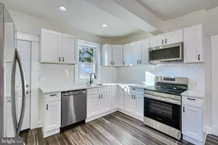 6504 Rosemont Ave, Baltimore, MD 21206 - Photo 14