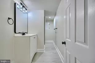 6504 Rosemont Ave, Baltimore, MD 21206 - Photo 50