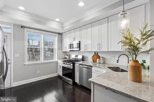322 S Clinton Street S, Baltimore, MD 21224 - Photo 10