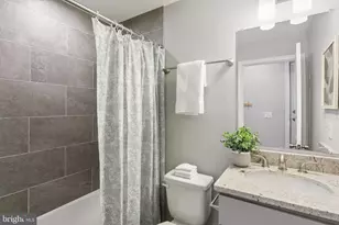 322 S Clinton Street S, Baltimore, MD 21224 - Photo 36