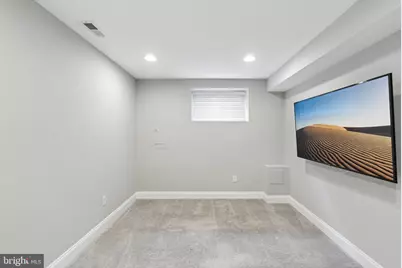 322 S Clinton Street S, Baltimore, MD 21224 - Photo 24