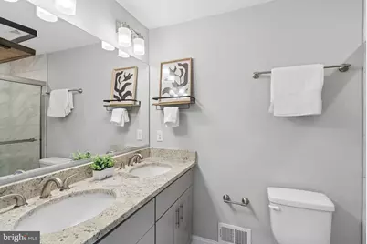 322 S Clinton Street S, Baltimore, MD 21224 - Photo 32