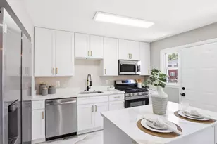 642 Queensgate Rd, Baltimore, MD 21229 - Photo 10