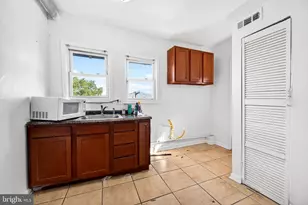 1725 Gwynns Falls Pkwy, Baltimore, MD 21217 - Photo 38