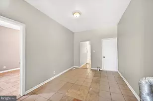 1725 Gwynns Falls Pkwy, Baltimore, MD 21217 - Photo 6