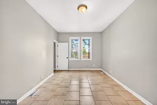 1725 Gwynns Falls Pkwy, Baltimore, MD 21217 - Photo 8