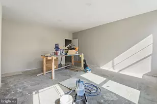1328 N Carey St, Baltimore, MD 21217 - Photo 18